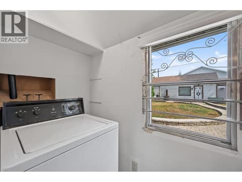 Photo 12 of 376 Alexander Avenue, North Kamloops
