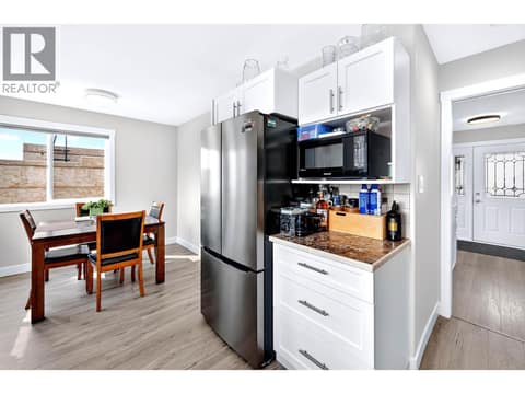 Photo 10 of 1836 NORVIEW Place, Batchelor Heights, Kamloops