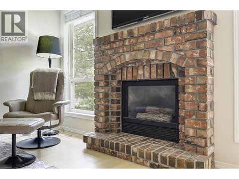 Gas fireplace at 133 Wyndham Crescent Unit# 110, North Glenmore, Kelowna