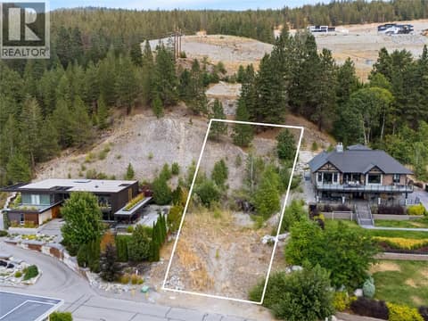 LOT LINES ARE FOR MARKETING PURPOSES ONLY. BUYER TO CONFIRM LOT BOUNDARIES WITH THE APPROPRIATE GOVERNING BODY DIRECTLY IF DEEMED IMPORTANT. at 138 FLAGSTONE Rise, Naramata Rural