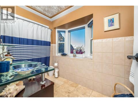 Photo 32 of 3221 Crosby Road, Bella Vista, Vernon