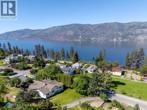 Photo 3 of 11263 Maddock Avenue, Lake Country South West