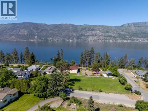 Photo 4 of 11263 Maddock Avenue, Lake Country South West