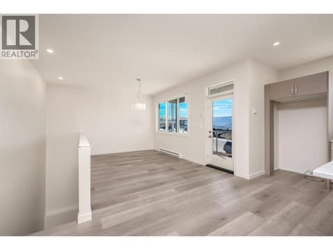 Photo 12 of 4311 Painted Turtle Drive, Alexis Park, Vernon