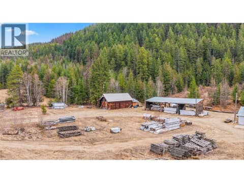 Photo 3 of 17 Bear Valley Road, Lumby Valley