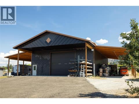 Highly custom metal siding and a seamless metal roofing system. at 1130 Thomas Hayes Road, Armstrong/ Spall., Spallumcheen