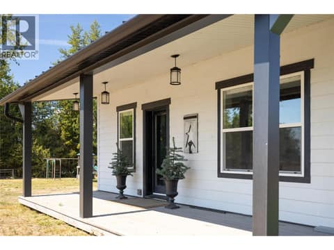 Old mixed with new at 1130 Thomas Hayes Road, Armstrong/ Spall., Spallumcheen