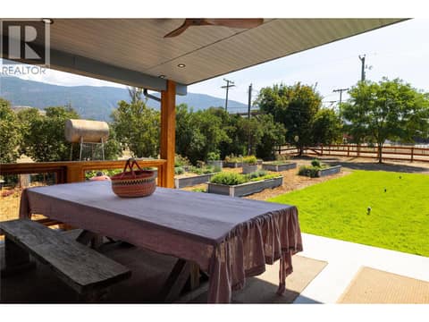 Picnic at home at 1130 Thomas Hayes Road, Armstrong/ Spall., Spallumcheen