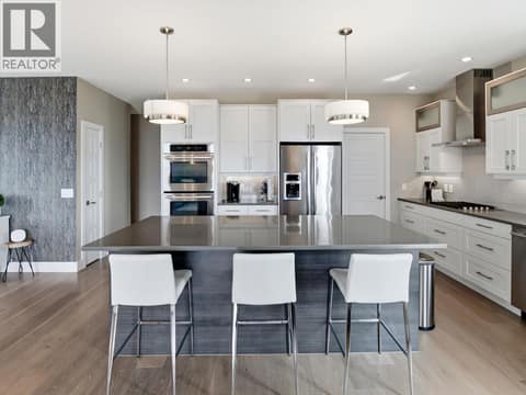 Photo 5 of 1673 Travertine Drive, Lake Country South West