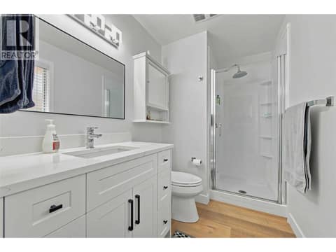 Photo 13 of 3173 Coventry Crescent, Glenrosa, West Kelowna