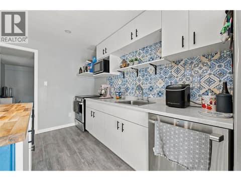 Photo 21 of 3173 Coventry Crescent, Glenrosa, West Kelowna