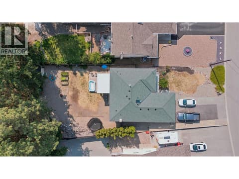 Photo 26 of 3173 Coventry Crescent, Glenrosa, West Kelowna