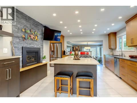 Photo 12 of 3006 22 Street, East Hill, Vernon