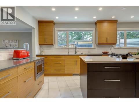 Photo 8 of 3006 22 Street, East Hill, Vernon