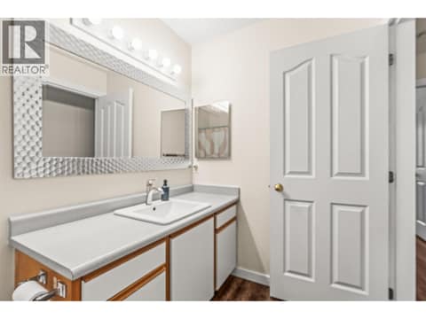 Photo 15 of 1041 Middleton Way Unit# 204, Middleton Mountain Vernon