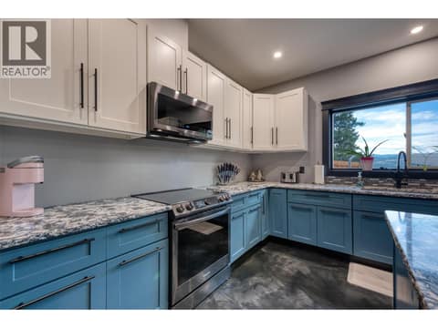 Photo 7 of 10795 Westshore Road, Okanagan North, Vernon