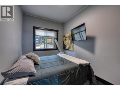 Bedroom 3 at 10795 Westshore Road, Okanagan North, Vernon