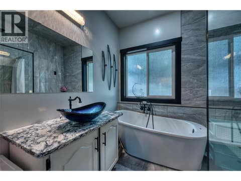Primary Ensuite at 10795 Westshore Road, Okanagan North, Vernon