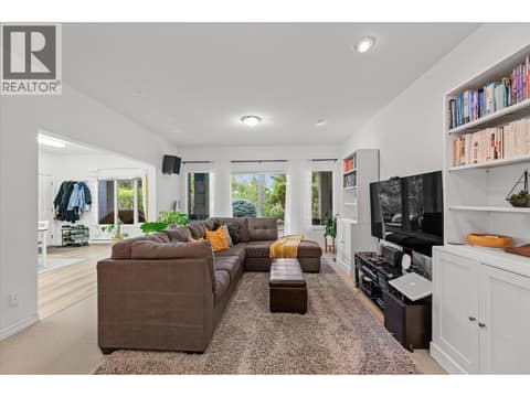 Bright new in-law suite at 4187 Gallaghers Crescent, South East Kelowna