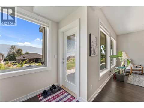 Photo 12 of 13464 Lake Hill Drive, Lake Country North West