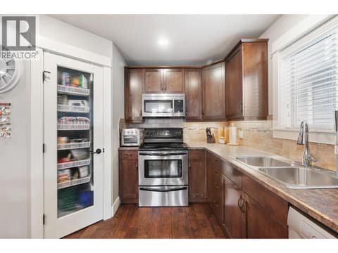 Photo 3 of 6635 Tronson Road Unit# 8, Okanagan Landing, Vernon