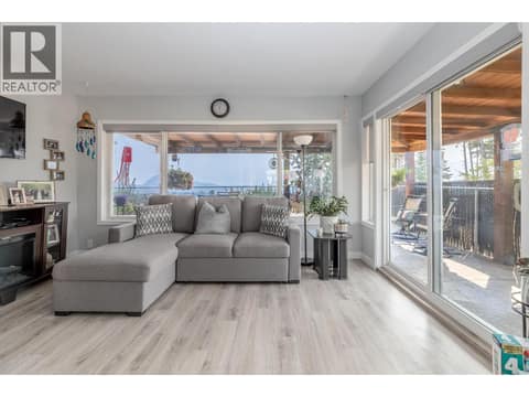 Photo 15 of 3689 Morningside Drive, Glenrosa, West Kelowna