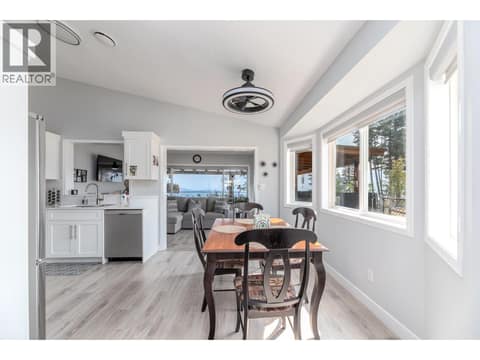 Photo 8 of 3689 Morningside Drive, Glenrosa, West Kelowna