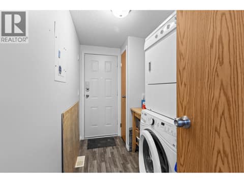 Laundry at 610 Katherine Road Unit# 46, West Kelowna Estates