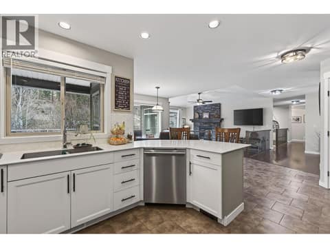 Photo 12 of 1487 Rosewood Drive, West Kelowna Estates