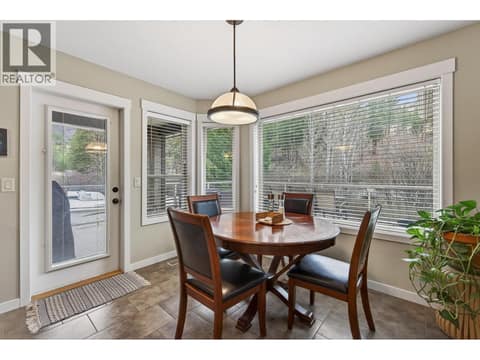 Photo 8 of 1487 Rosewood Drive, West Kelowna Estates