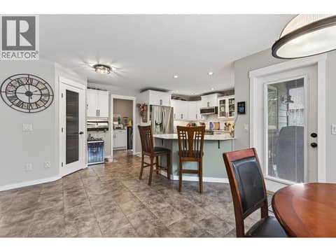 Photo 9 of 1487 Rosewood Drive, West Kelowna Estates