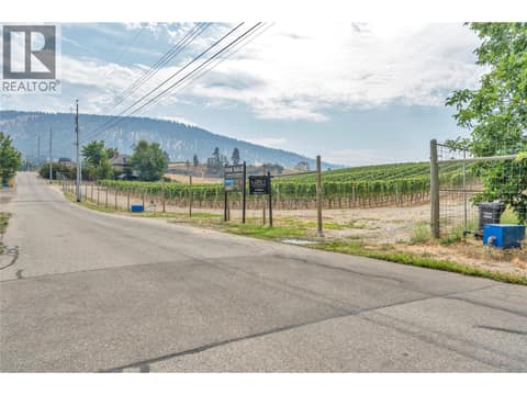 Photo 13 of 1170 CORBISHLEY Avenue, Uplands/Redlands, Penticton
