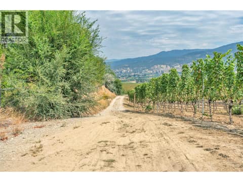 Photo 7 of 1170 CORBISHLEY Avenue, Uplands/Redlands, Penticton
