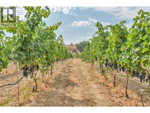 Photo 9 of 1170 CORBISHLEY Avenue, Uplands/Redlands, Penticton