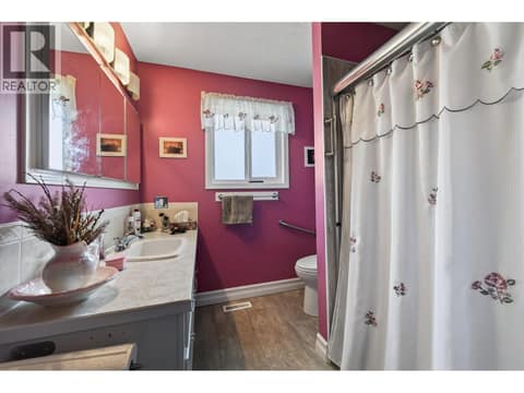 Photo 12 of 21 Kelso Crescent, Dallas, Kamloops
