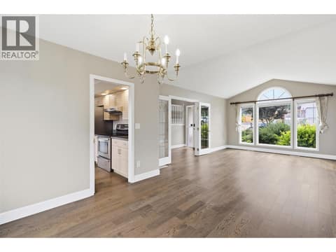 Photo 10 of 1954 Stirling Drive, Aberdeen, Kamloops