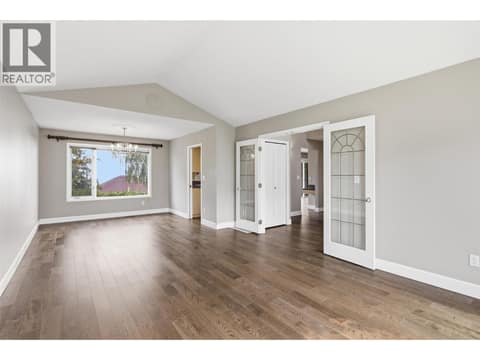 Photo 8 of 1954 Stirling Drive, Aberdeen, Kamloops
