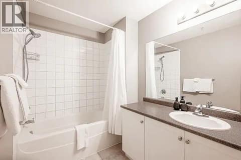 Ensuite at 1873 Country Club Drive Unit# 2314, University District, Kelowna