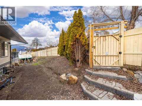 Photo 3 of 10957 Pheasant Road, Lake Country East / Oyama