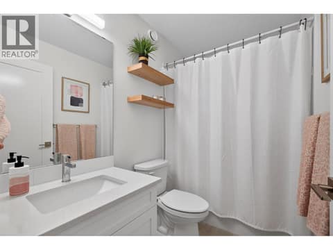 Second Washroom Upstairs at 720 Valley Road Unit# 28, North Glenmore, Kelowna