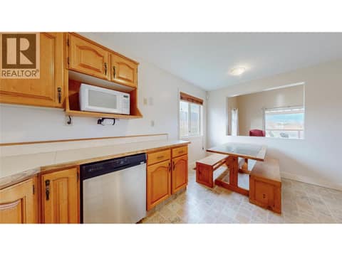 Photo 10 of 8950 122nd Avenue, Osoyoos Rural