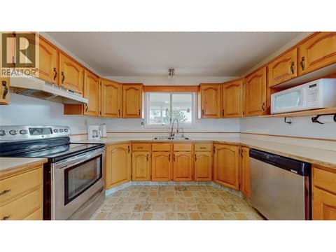 Photo 8 of 8950 122nd Avenue, Osoyoos Rural