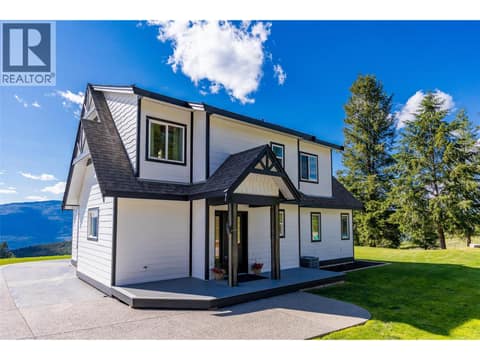 Cabin-inspired 3 bed/ 3 bath home on a 9.5 acreage in Lake Country at 17936 Angus Road, Lake Country North West