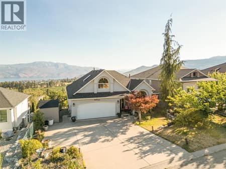 Photo 2 of 2613 Copper Ridge Drive, Smith Creek, West Kelowna