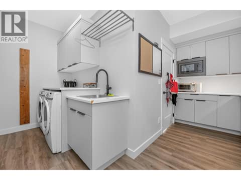 Photo 10 of 5120 Turtle Pond Court, Bella Vista, Vernon