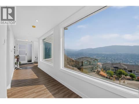Photo 9 of 5120 Turtle Pond Court, Bella Vista, Vernon