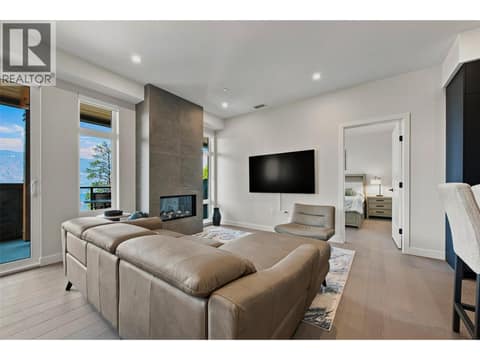 Photo 3 of 9652 Benchland Drive Unit# 307, Lake Country South West
