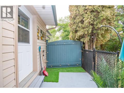 Photo 38 of 1607 43 Avenue Unit# 202, Harwood, Vernon