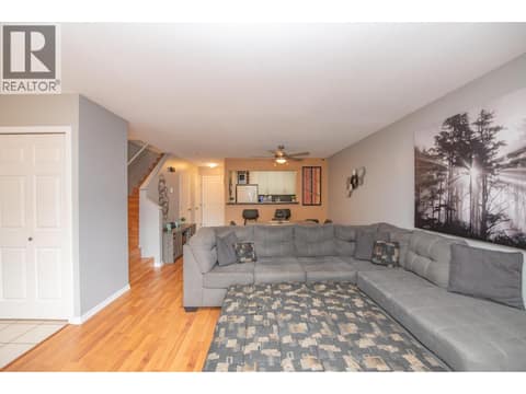 Photo 7 of 1607 43 Avenue Unit# 202, Harwood, Vernon