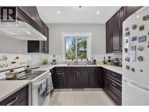 Photo 7 of 10818 Westshore Road, Okanagan North, Vernon